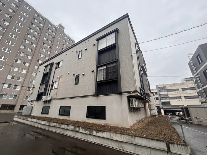 物件外観写真2　(外観写真)