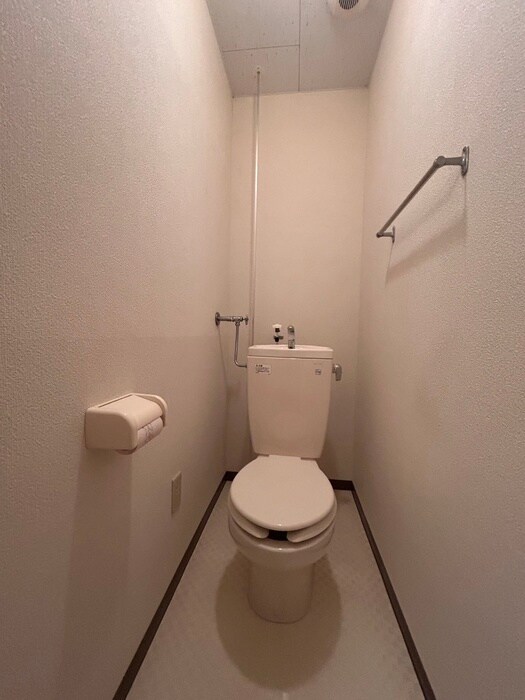 物件内観写真13　(トイレ)