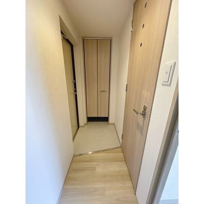 物件内観写真15　(玄関)