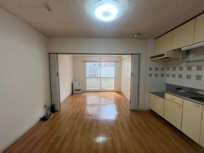 物件内観写真8　(居室)