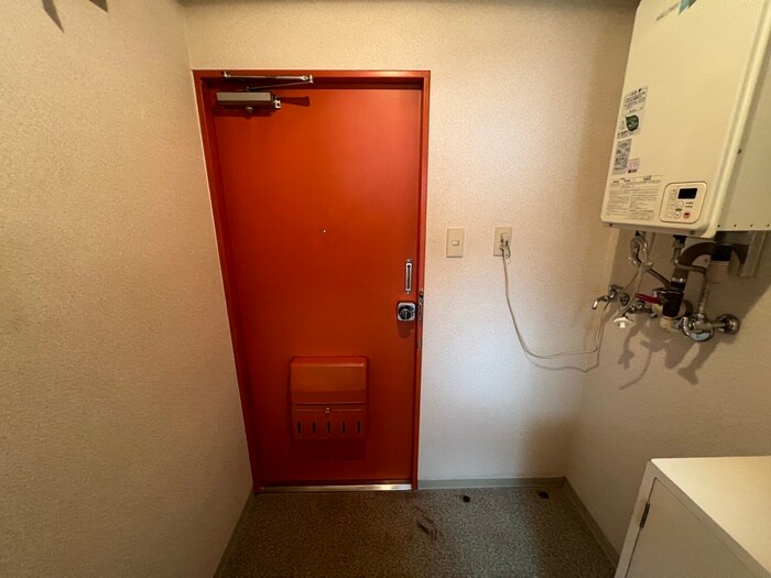 物件内観写真15　(玄関)