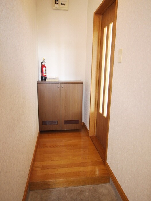 物件内観写真11　(玄関)