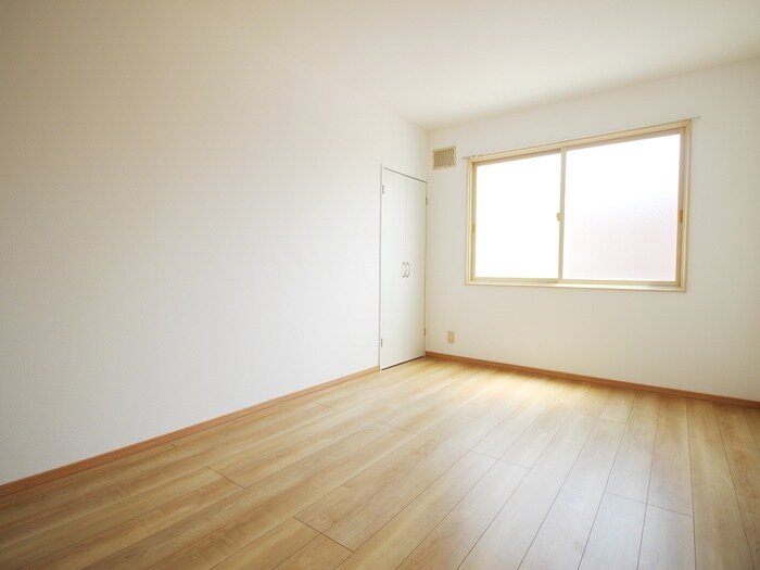 物件内観写真14　(居室)