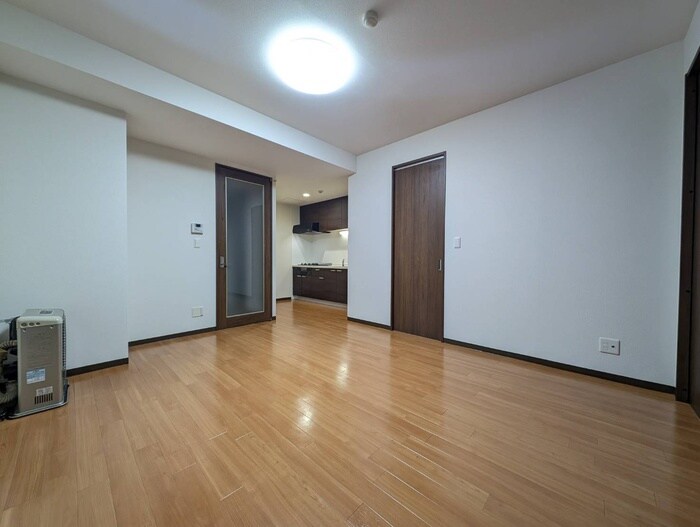 物件内観写真4　(居室)