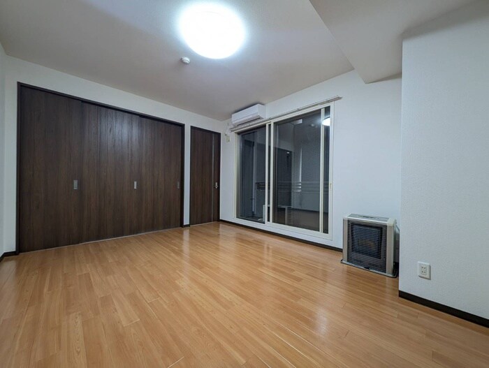 物件内観写真6　(居室)