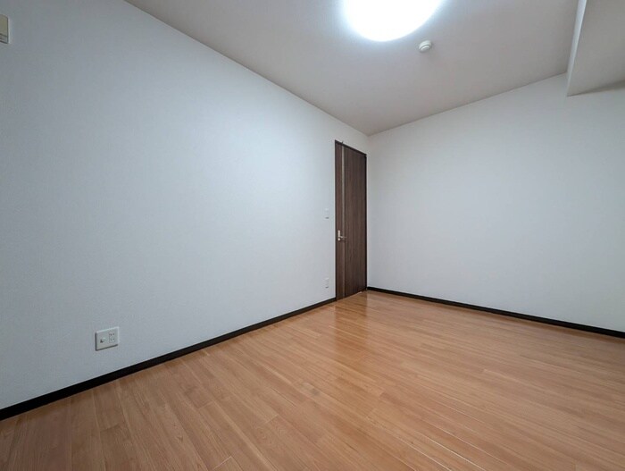 物件内観写真15　(居室)