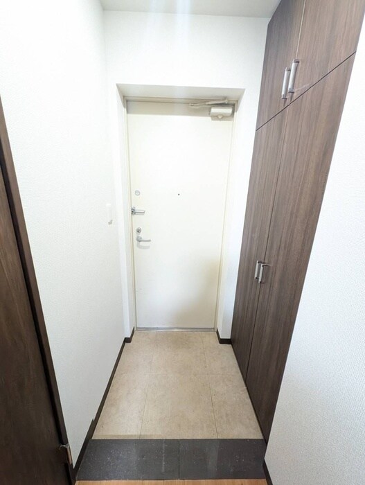 物件内観写真19　(玄関)
