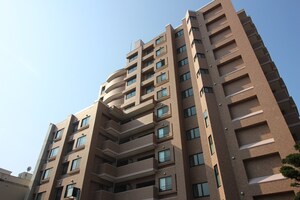 米国領事館前シティハウス外観写真