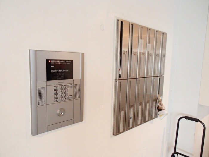 物件外観写真4　(建物設備)