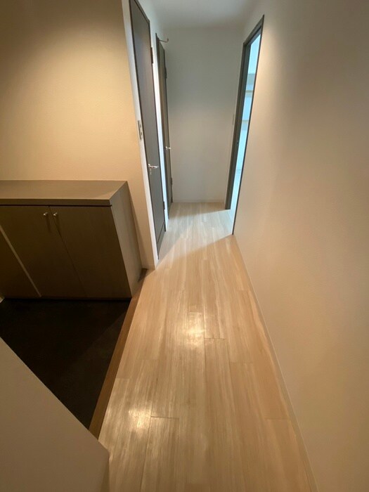 物件内観写真9　(廊下)