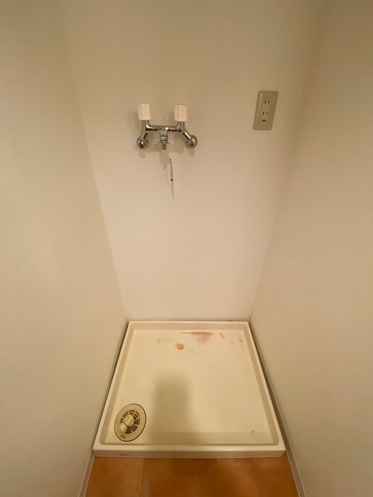 物件内観写真20　(洗濯機置場)