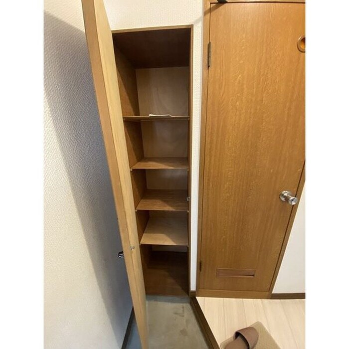 物件内観写真12　(靴箱)