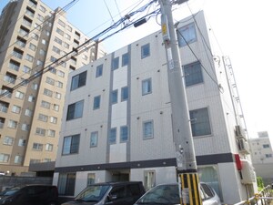 マ－ブル南郷外観写真