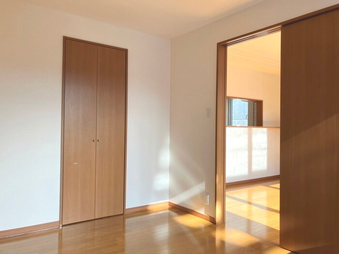 物件内観写真8　(居室)