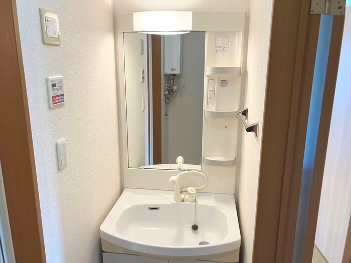 物件内観写真13　(洗面)