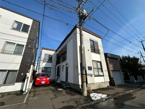 宮の森小川ハイツ外観写真