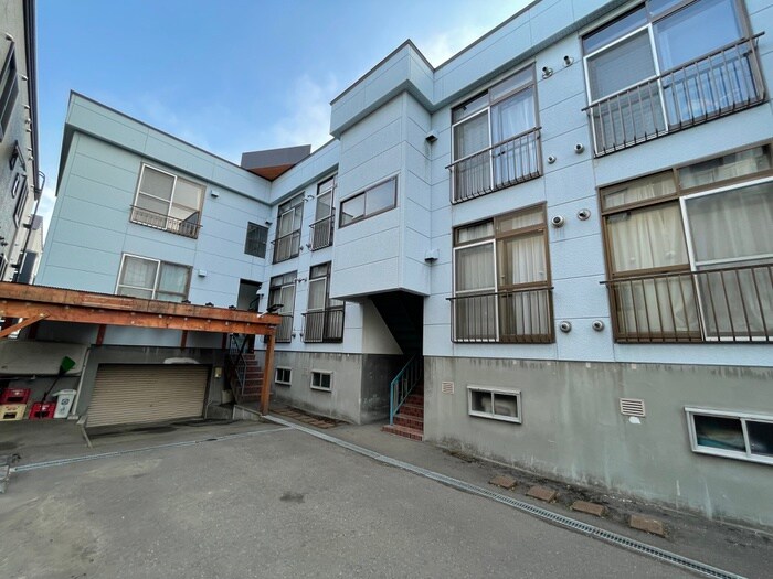 物件外観写真6　(外観写真)