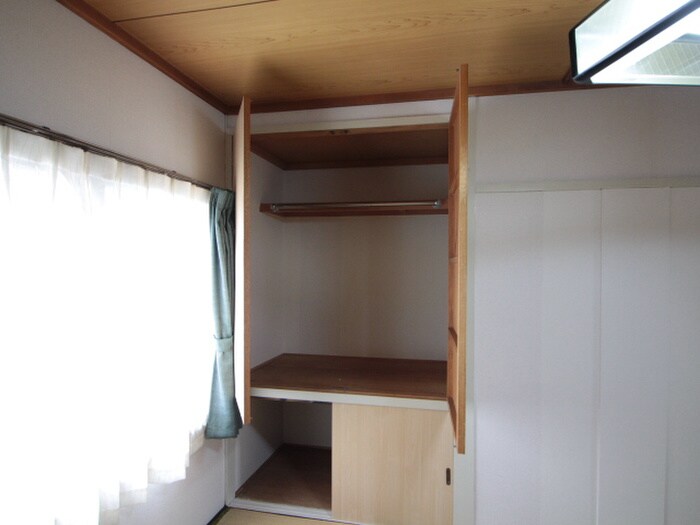 物件内観写真11　(収納)