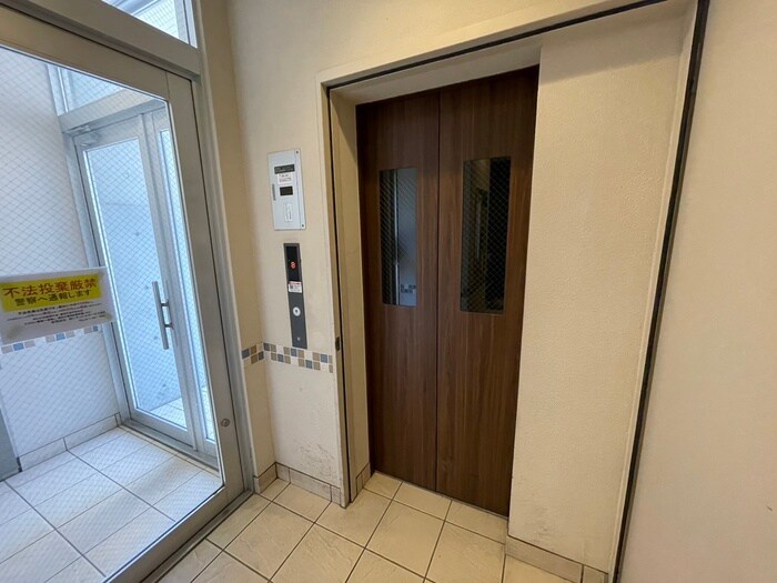 物件外観写真6　(建物設備)