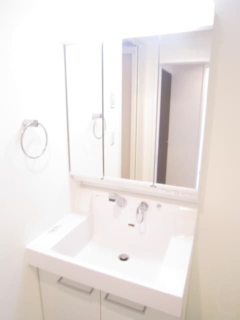 物件内観写真12　(洗面)