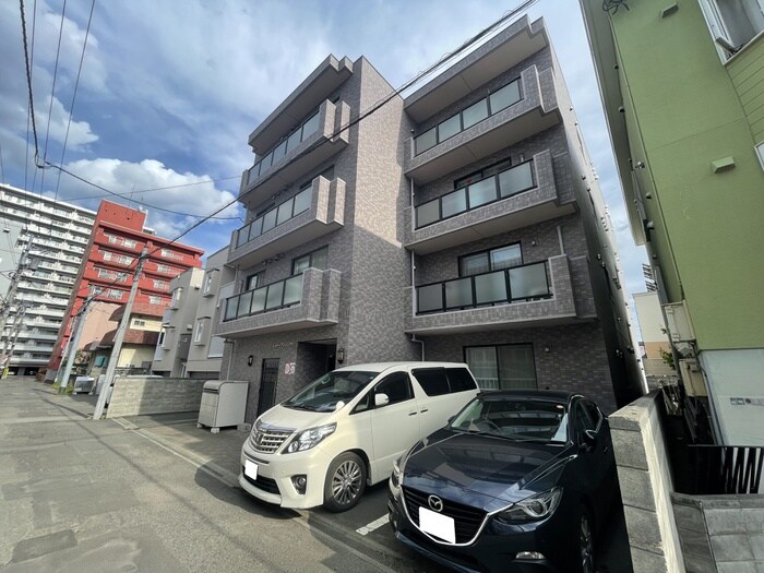 物件外観写真2　(外観写真)