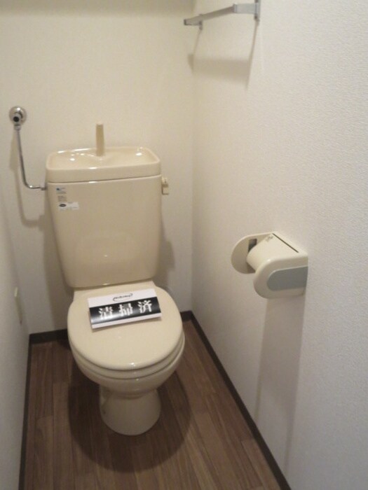 物件内観写真14　(トイレ)