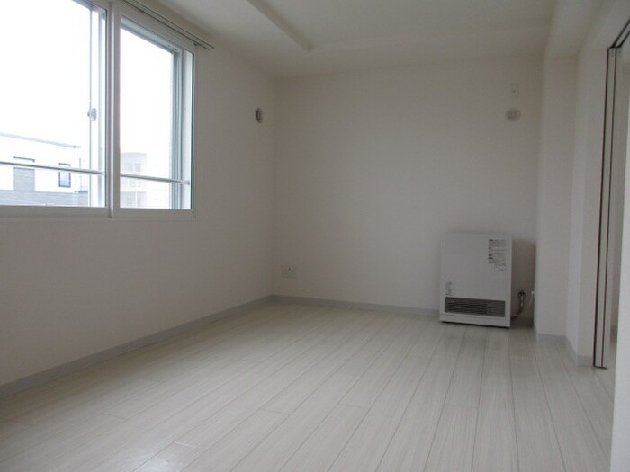 物件内観写真11　(居室)