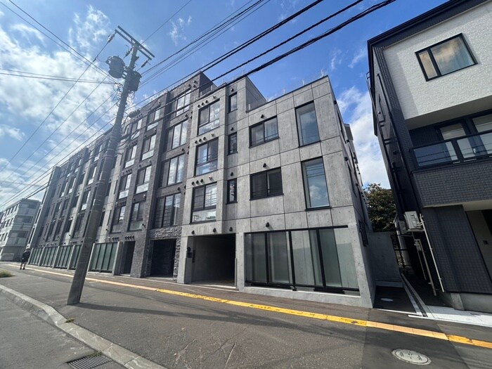 物件外観写真2　(外観写真)