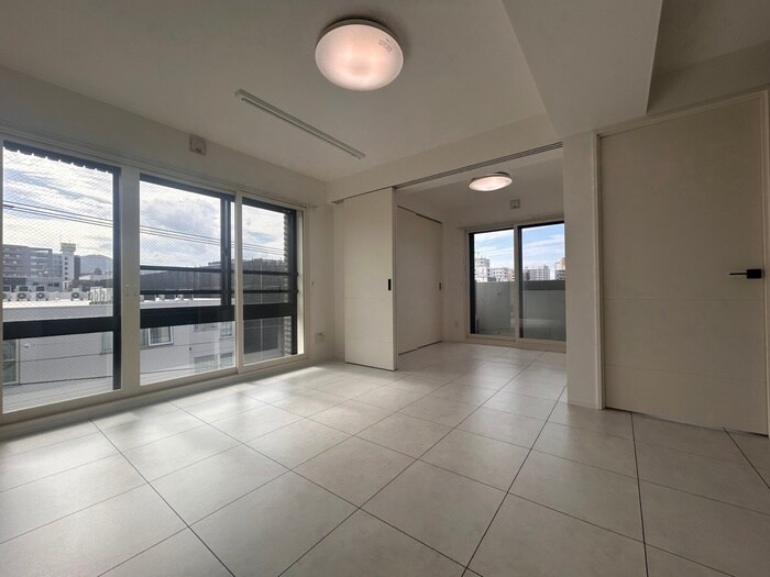 物件内観写真9　(居室)