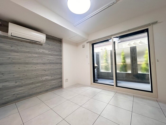 物件内観写真10　(居室)