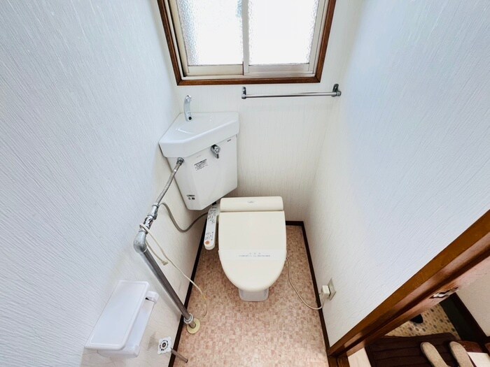 物件内観写真9　(トイレ)