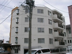 ウエルス藻岩外観写真