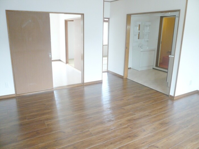 物件内観写真7　(居室)