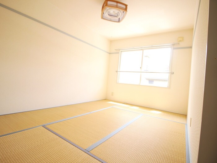 物件内観写真10　(居室)