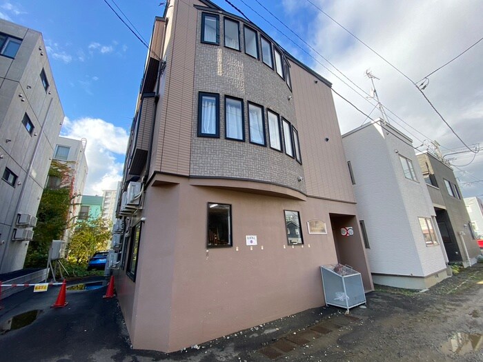 物件外観写真3　(外観写真)