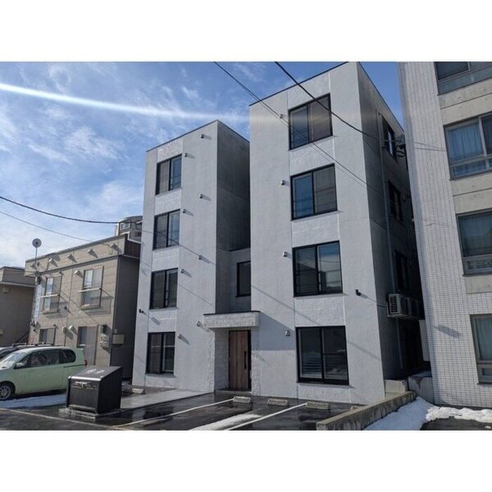 物件外観写真1　(外観写真)