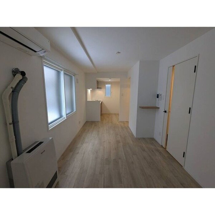 物件内観写真2　(居室)