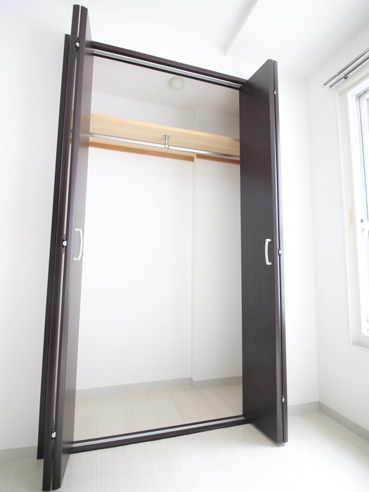 物件内観写真11　(収納)