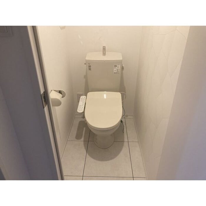 物件内観写真12　(トイレ)