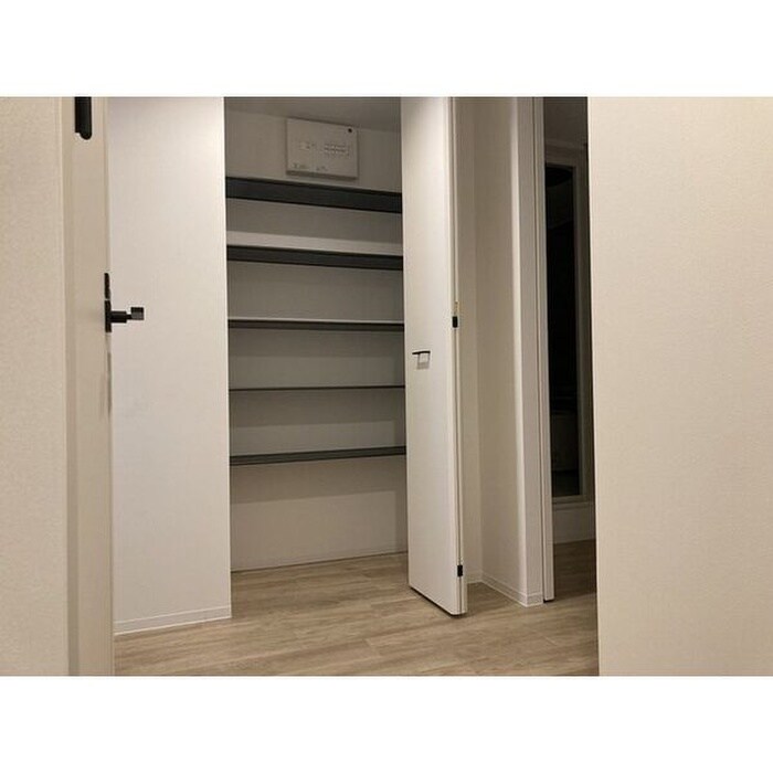 物件内観写真13　(靴箱)