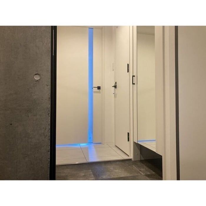 物件内観写真14　(玄関)