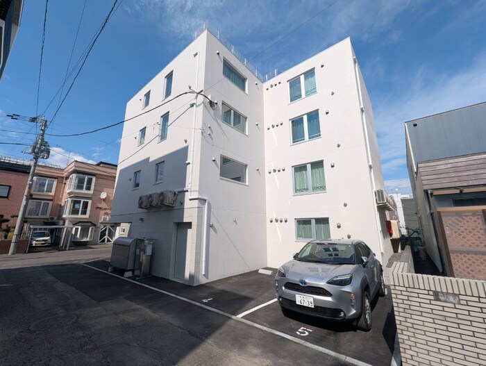 LiveaseN16の物件外観写真