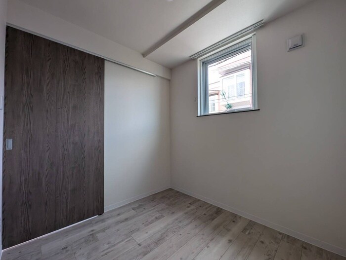 物件内観写真10　(居室)