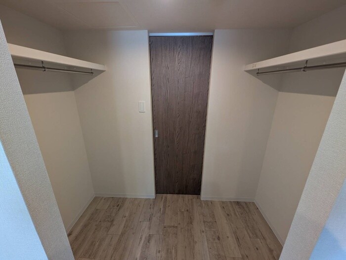 物件内観写真11　(収納)