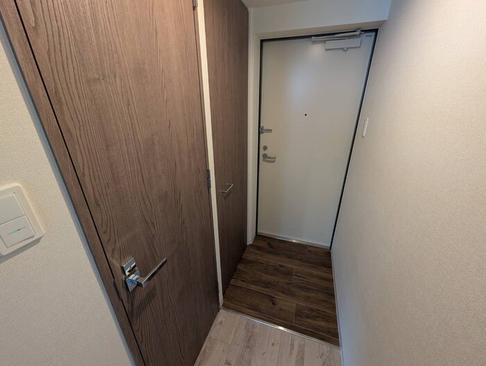 物件内観写真19　(玄関)