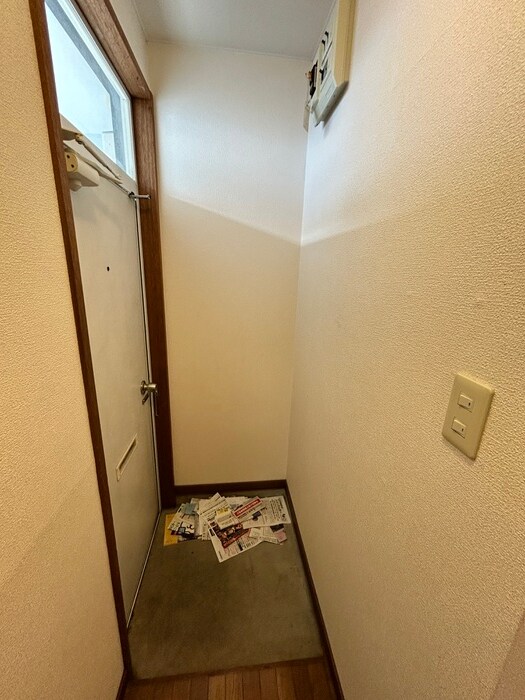 物件内観写真22　(玄関)