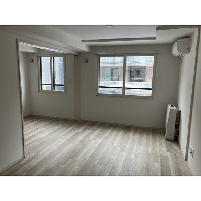 物件内観写真3　(居室)