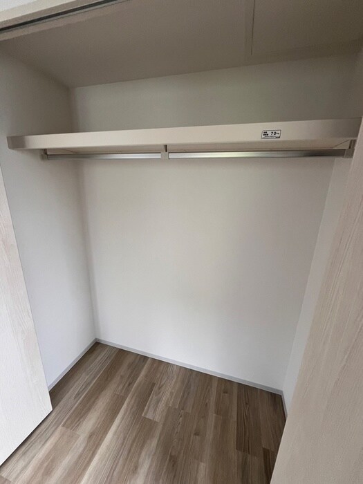物件内観写真6　(収納)