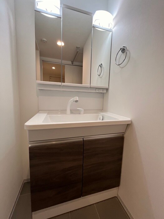 物件内観写真10　(洗面)