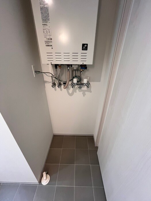 物件内観写真13　(洗濯機置場)